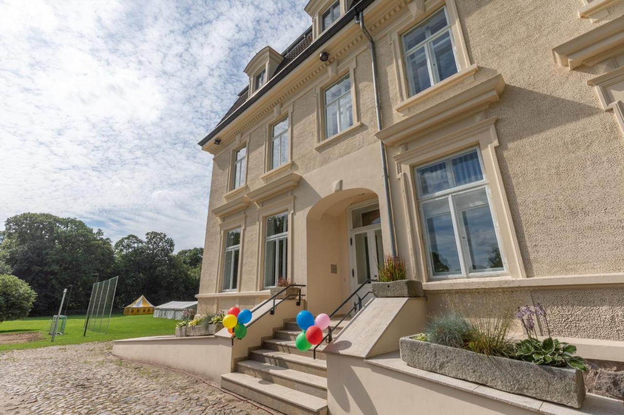 Familienhotel Schloss Leizen Bioverpflegung Екстер'єр фото