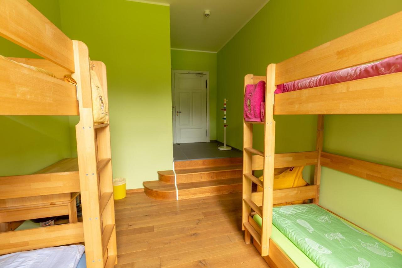 Familienhotel Schloss Leizen Bioverpflegung Екстер'єр фото