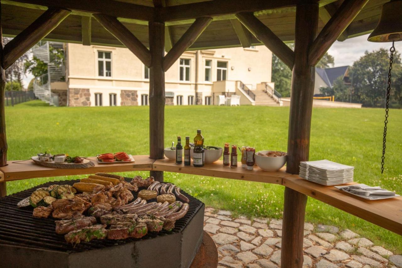 Familienhotel Schloss Leizen Bioverpflegung Екстер'єр фото